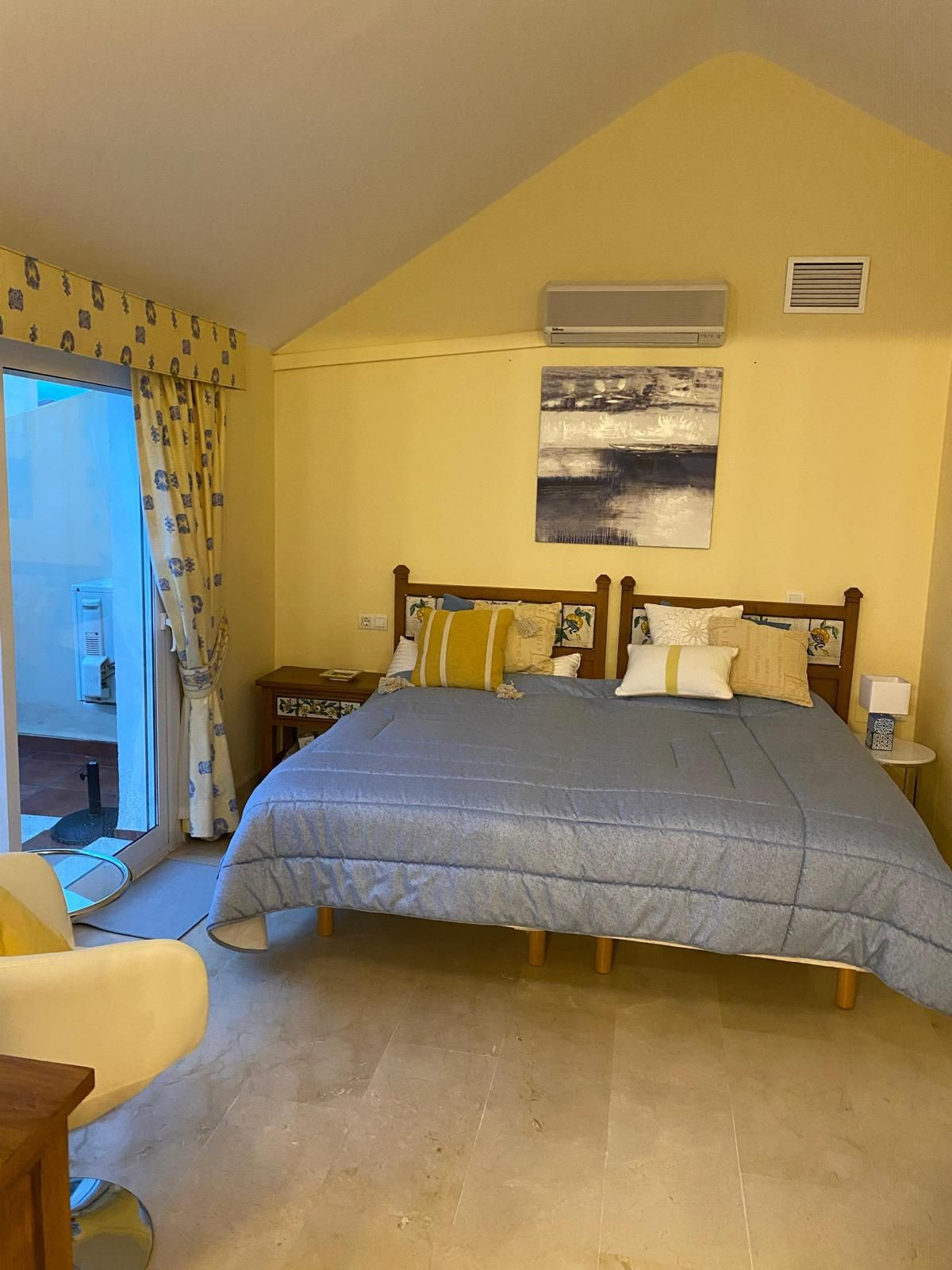 2 Bed Apartment for sale in Elviria Costa Del Sol, Málaga, Spain
