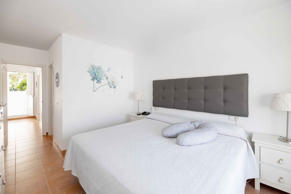 Se vende Villa - Chalet de 3 dormitorios en Costa Del Sol, Málaga, España