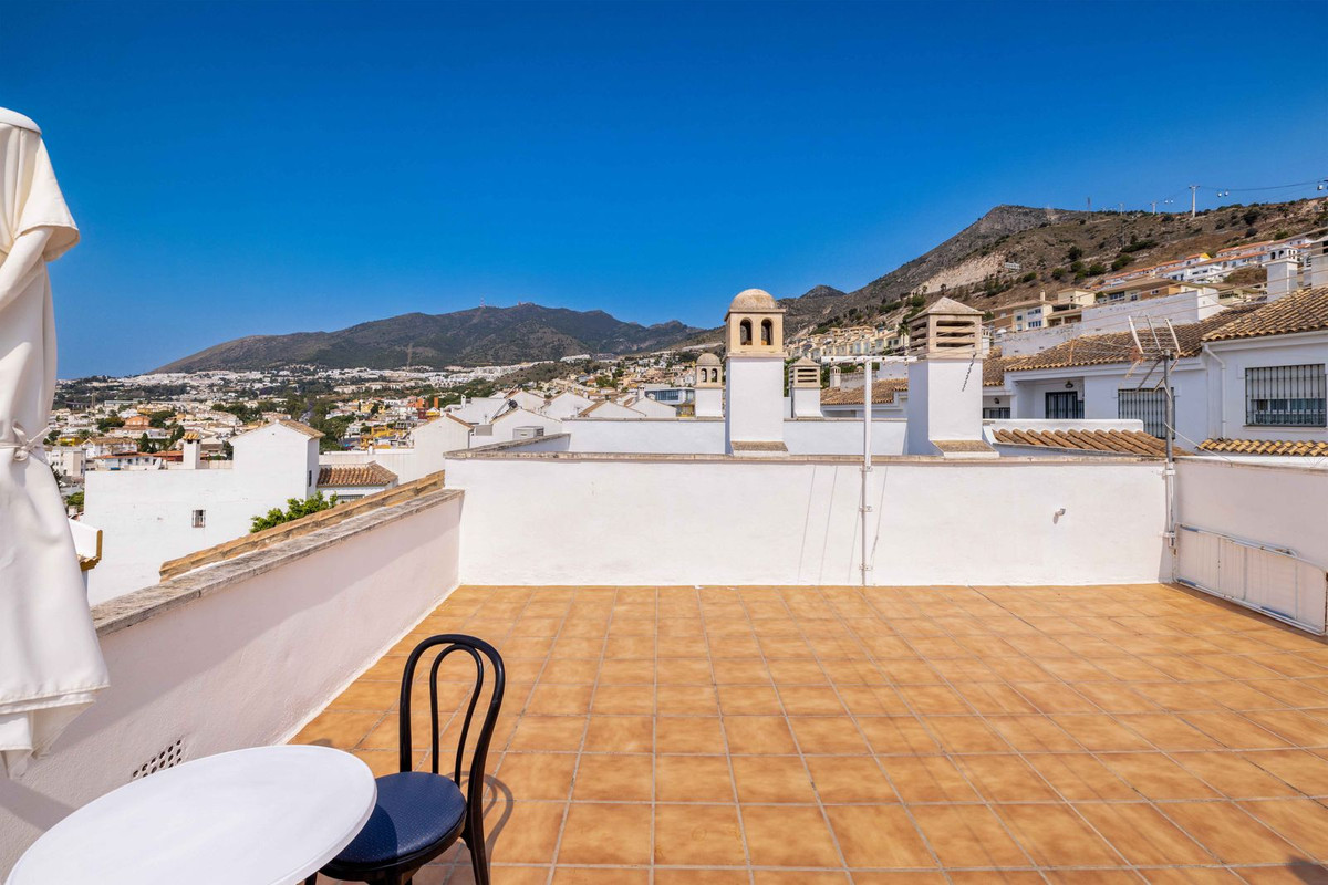 Se vende Villa - Chalet de 3 dormitorios en Costa Del Sol, Málaga, España