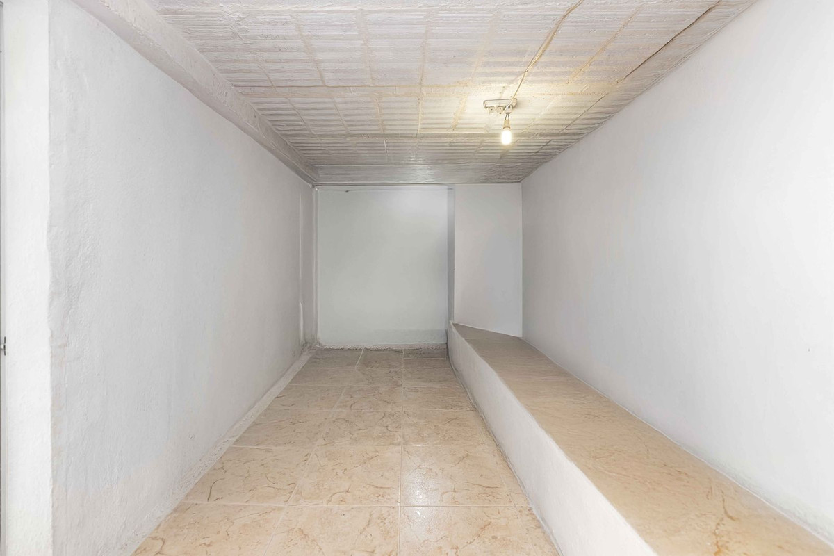 Se vende Villa - Chalet de 3 dormitorios en Costa Del Sol, Málaga, España
