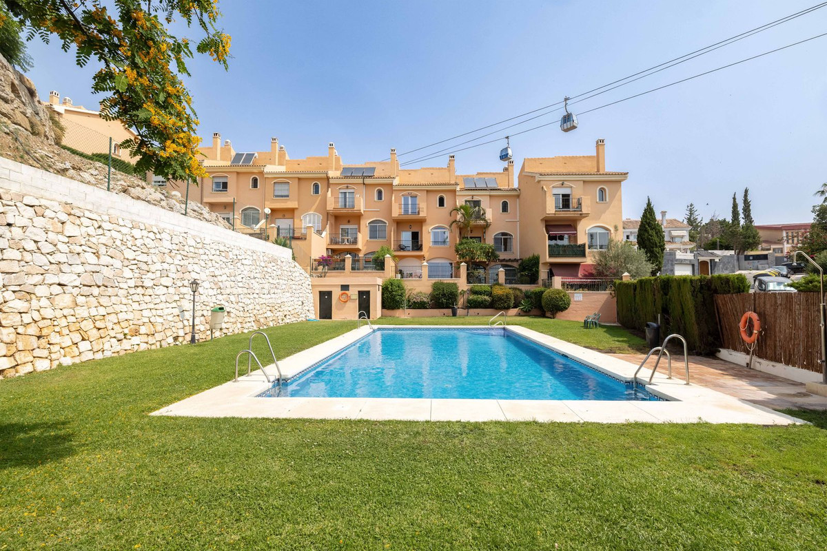 Se vende Villa - Chalet de 3 dormitorios en Costa Del Sol, Málaga, España