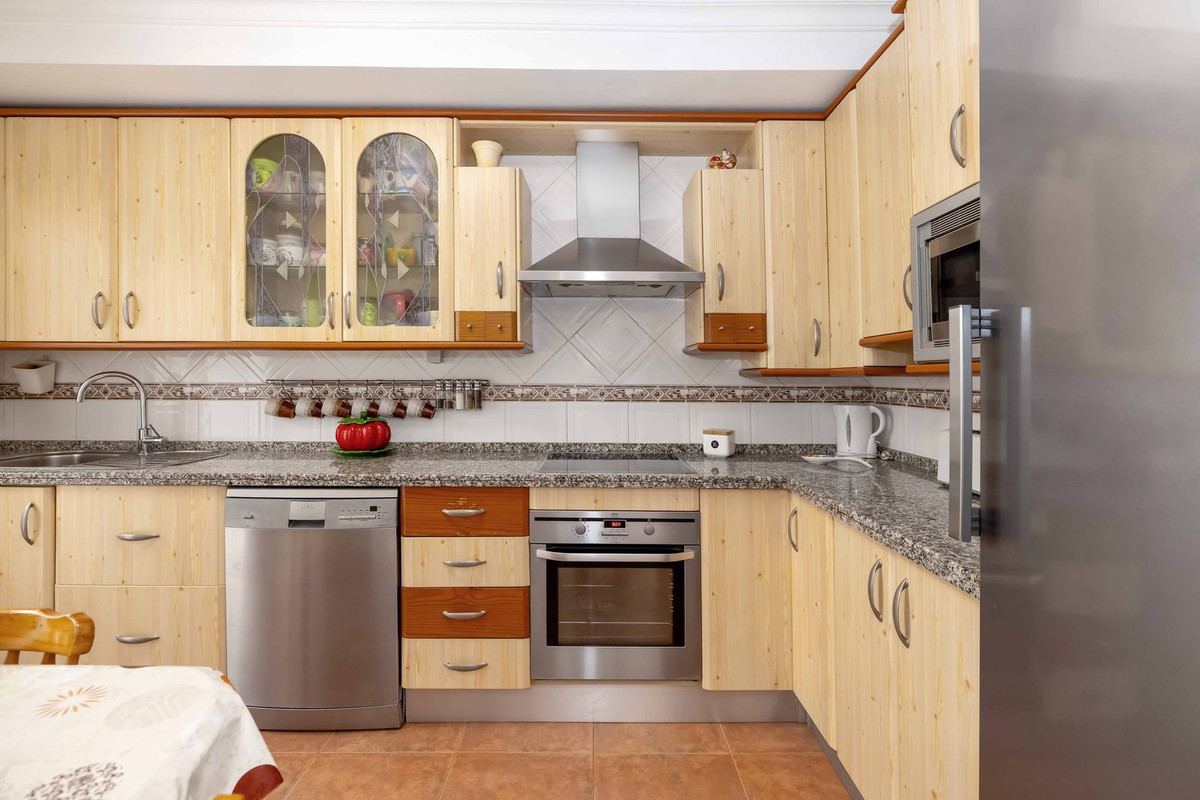 Se vende Villa - Chalet de 3 dormitorios en Costa Del Sol, Málaga, España