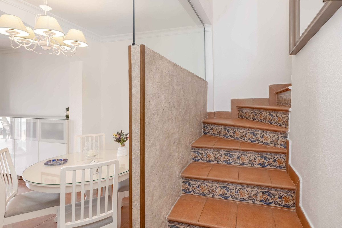 Se vende Villa - Chalet de 3 dormitorios en Costa Del Sol, Málaga, España