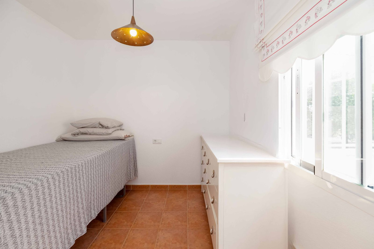 Se vende Villa - Chalet de 3 dormitorios en Costa Del Sol, Málaga, España