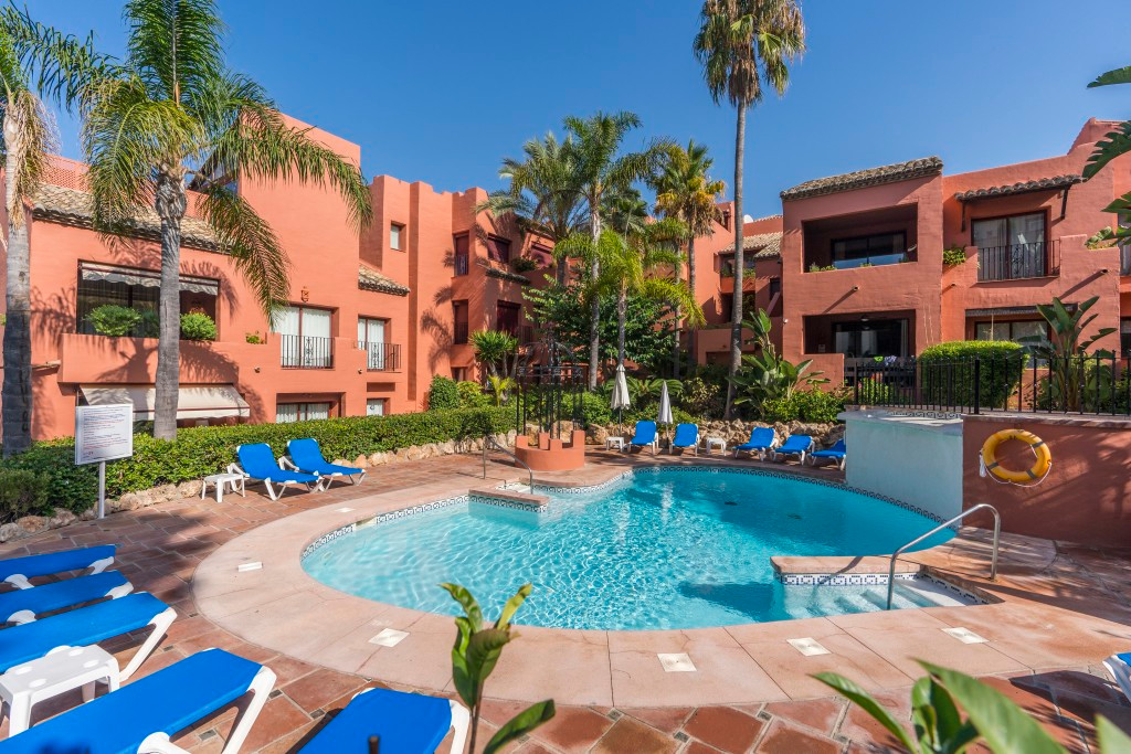 3 Bed Apartment for sale in Marbella Costa Del Sol, Málaga, Spain