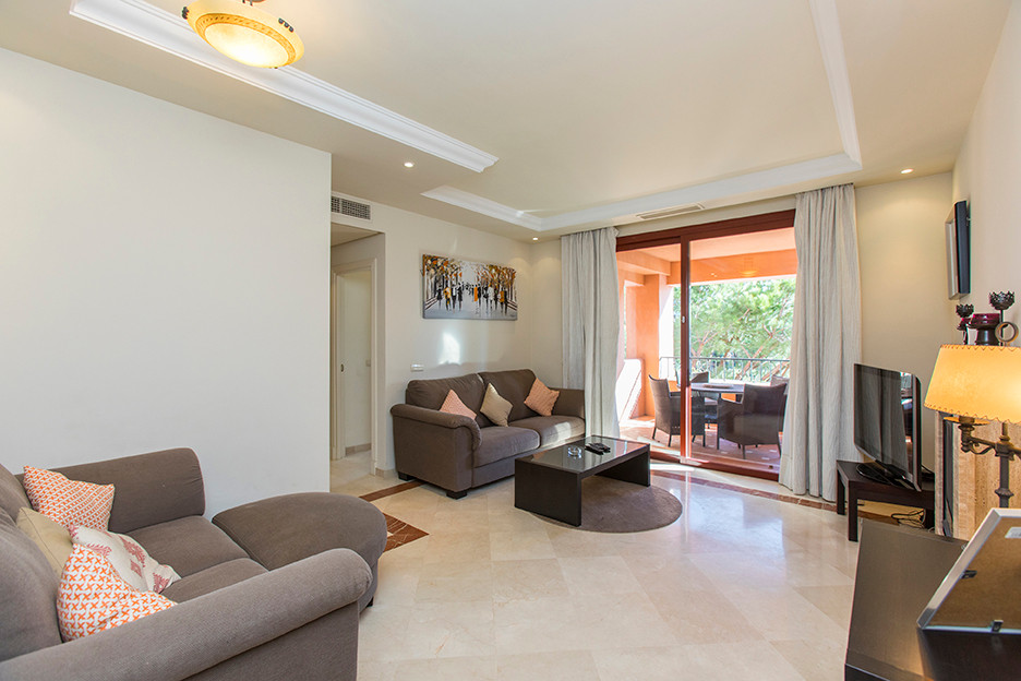 3 Bed Apartment for sale in Marbella Costa Del Sol, Málaga, Spain