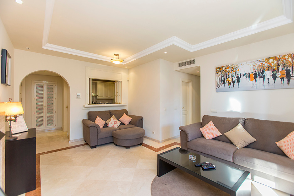 3 Bed Apartment for sale in Marbella Costa Del Sol, Málaga, Spain