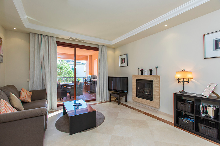 3 Bed Apartment for sale in Marbella Costa Del Sol, Málaga, Spain