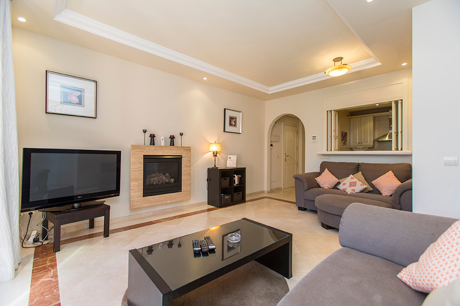 3 Bed Apartment for sale in Marbella Costa Del Sol, Málaga, Spain