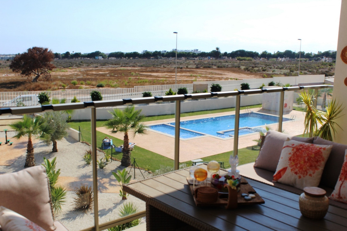 2 Bed Apartment for sale in Orihuela Costa Costa Blanca, Alicante, Spain