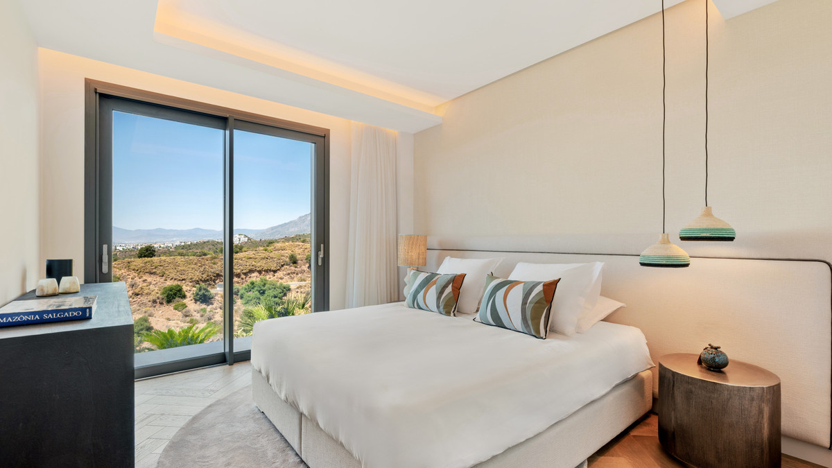 4 Bed Townhouse for sale in El Rosario Costa Del Sol, Málaga, Spain