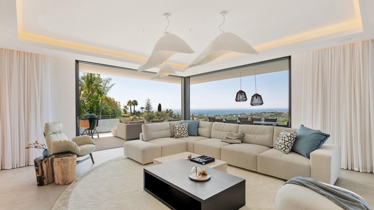 4 Bed Townhouse for sale in El Rosario Costa Del Sol, Málaga, Spain