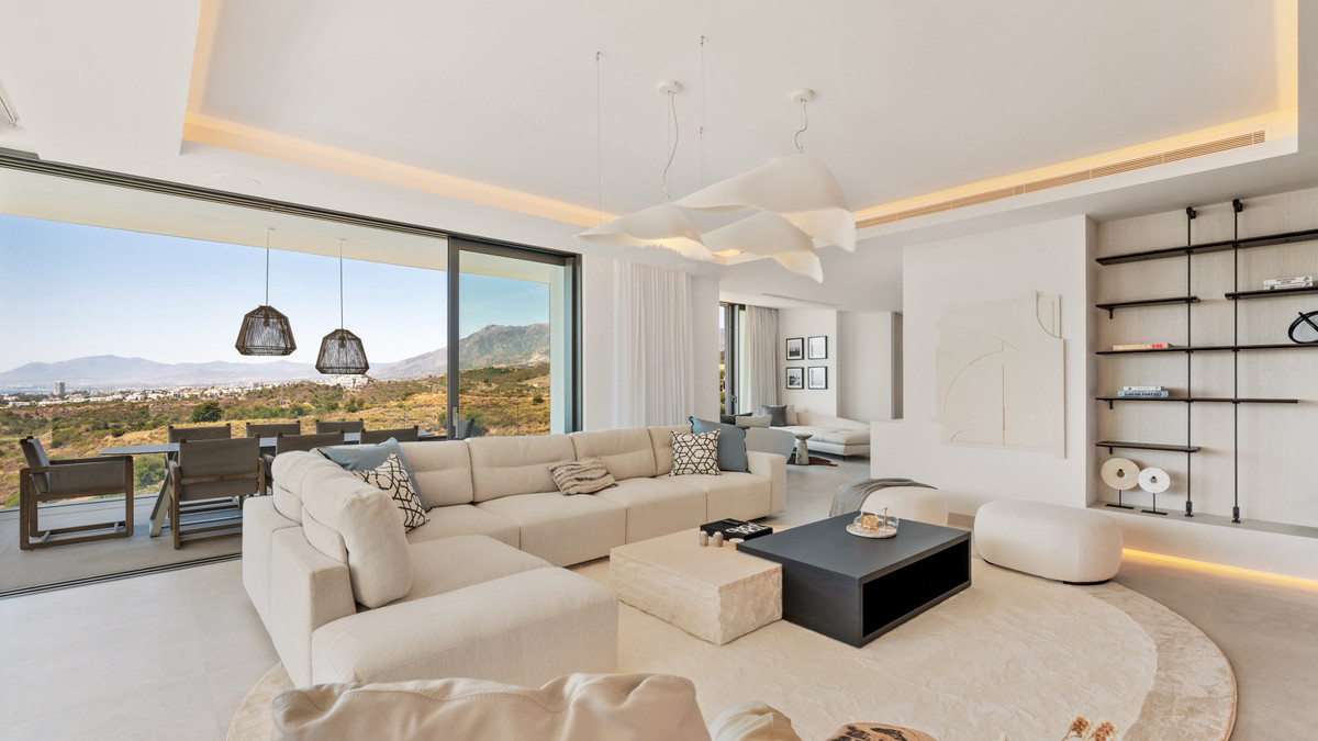 4 Bed Townhouse for sale in El Rosario Costa Del Sol, Málaga, Spain