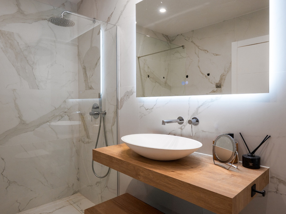 Se vende Apartamento Planta Baja de 3 dormitorios en Costa Del Sol, Málaga, España