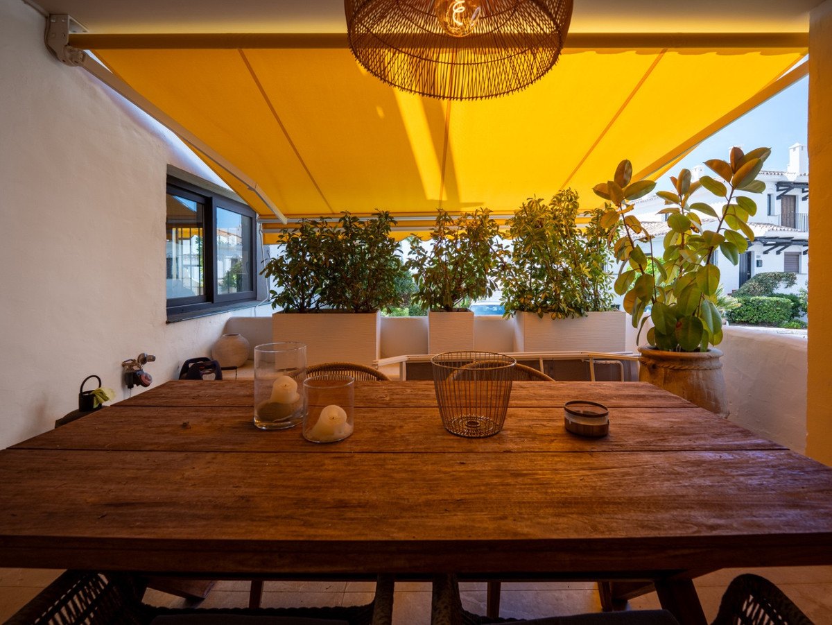 Se vende Apartamento Planta Baja de 3 dormitorios en Costa Del Sol, Málaga, España