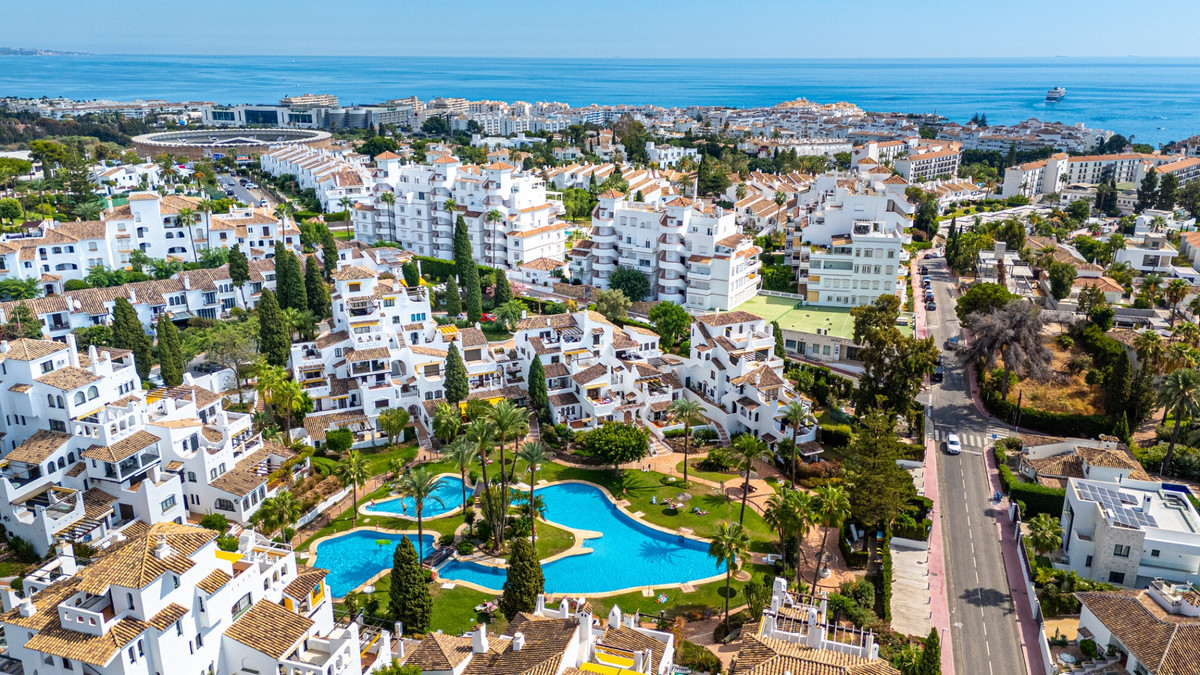Se vende Apartamento Planta Baja de 3 dormitorios en Costa Del Sol, Málaga, España