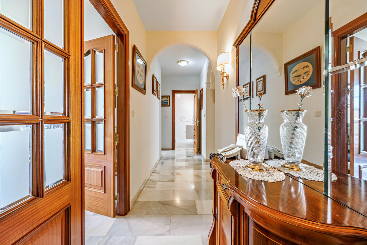 Se vende Villa - Chalet de 3 dormitorios en Málaga Ciudad, Málaga, España