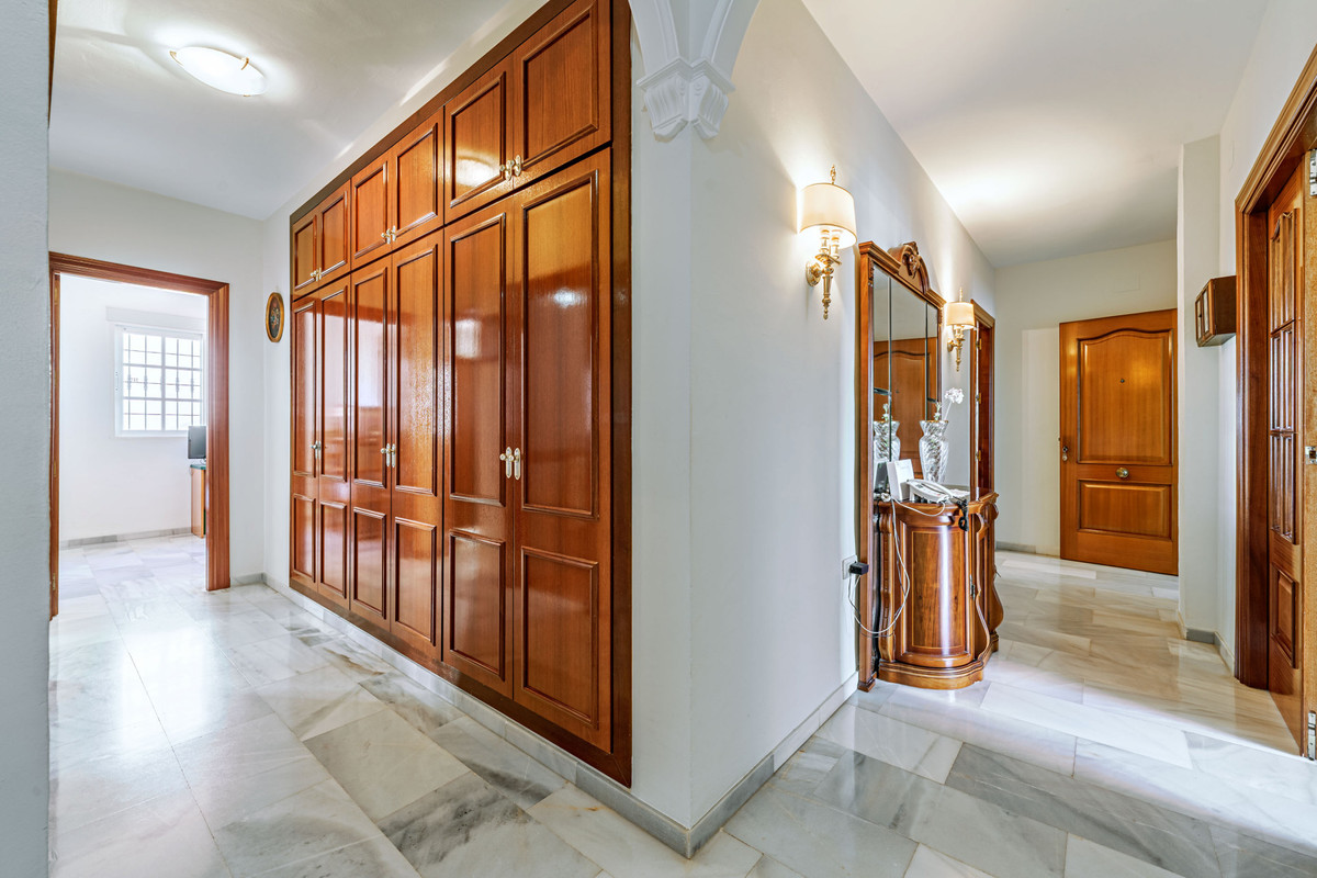 Se vende Villa - Chalet de 3 dormitorios en Málaga Ciudad, Málaga, España