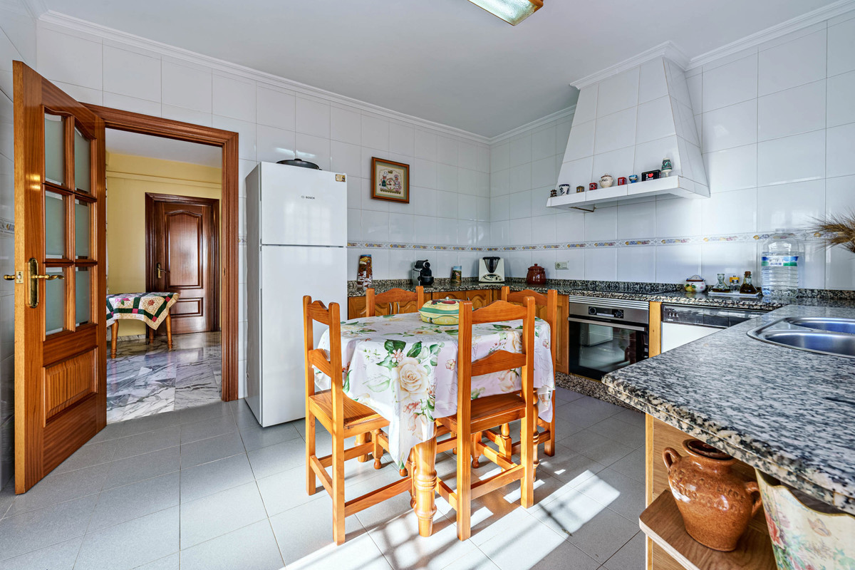 Se vende Villa - Chalet de 3 dormitorios en Málaga Ciudad, Málaga, España
