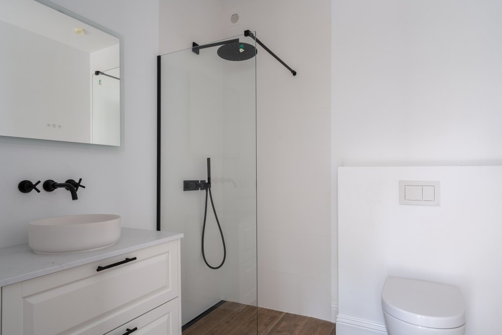 5 Bed Townhouse for sale in Casares Costa Del Sol, Málaga, Spain
