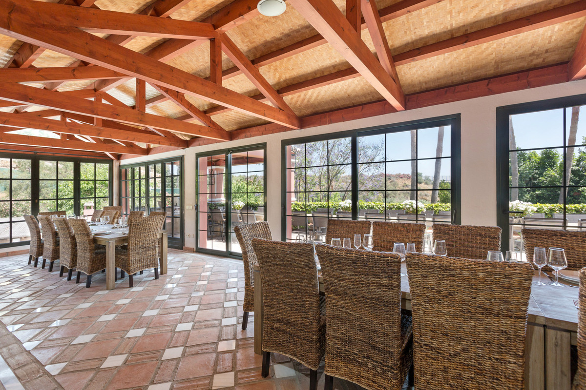 Se vende Villa - Chalet de 12 dormitorios en Costa Del Sol, Málaga, España