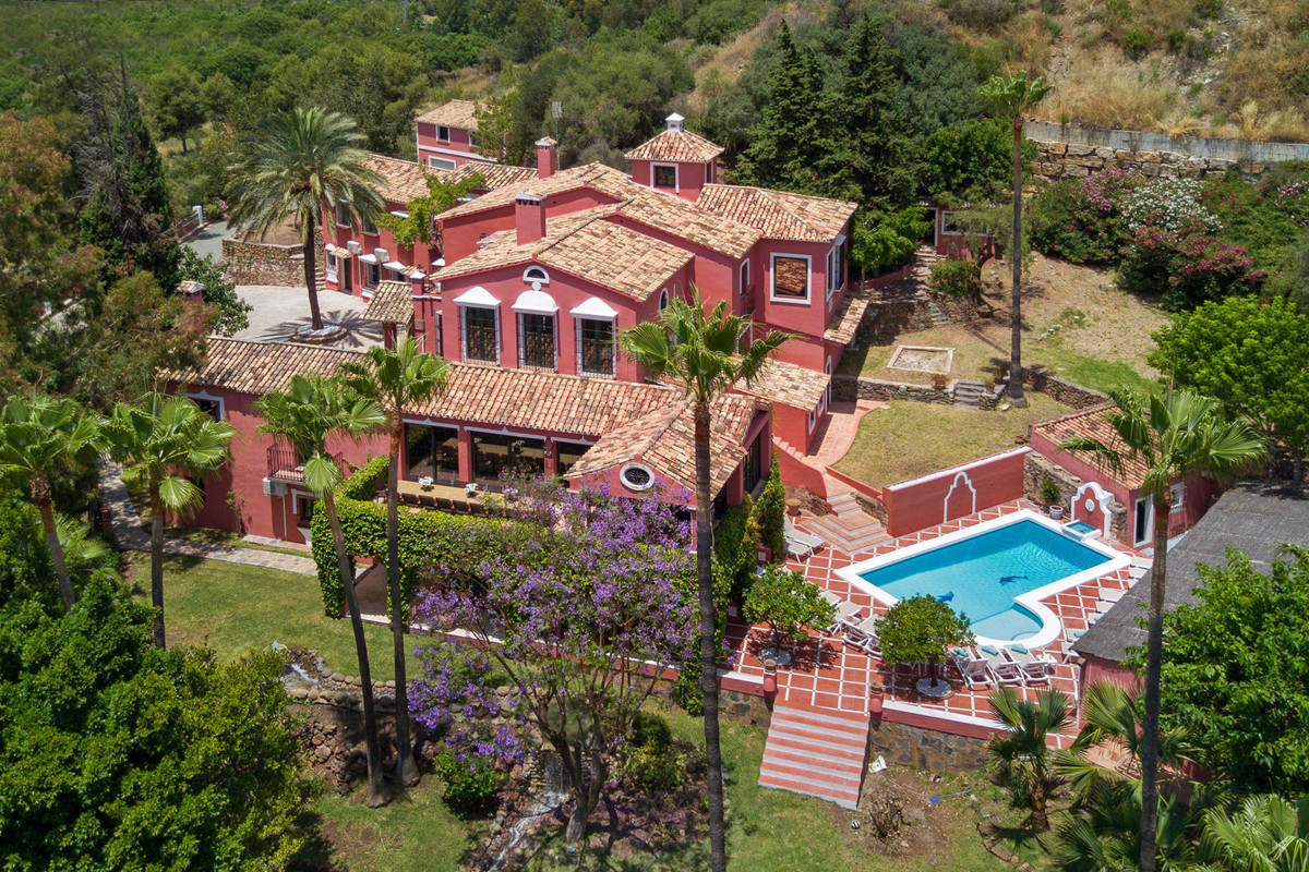 Se vende Villa - Chalet de 12 dormitorios en Costa Del Sol, Málaga, España