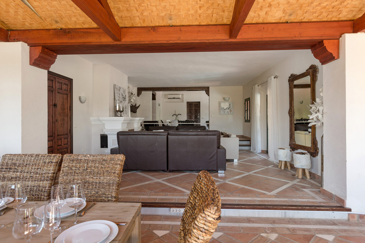 Se vende Villa - Chalet de 12 dormitorios en Costa Del Sol, Málaga, España