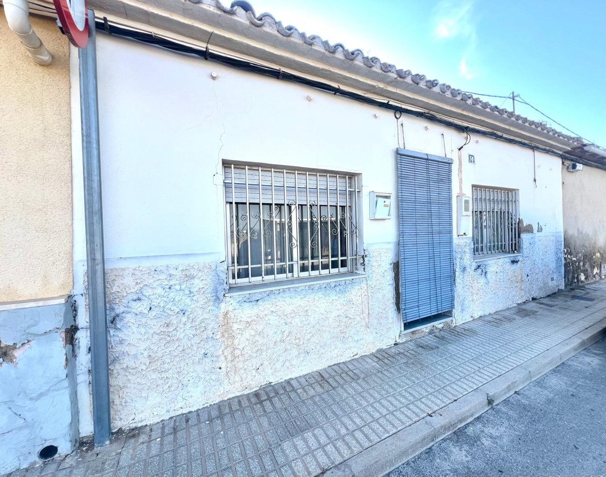 Se vende Adosada de 6 dormitorios en Costa Blanca, Alicante, España
