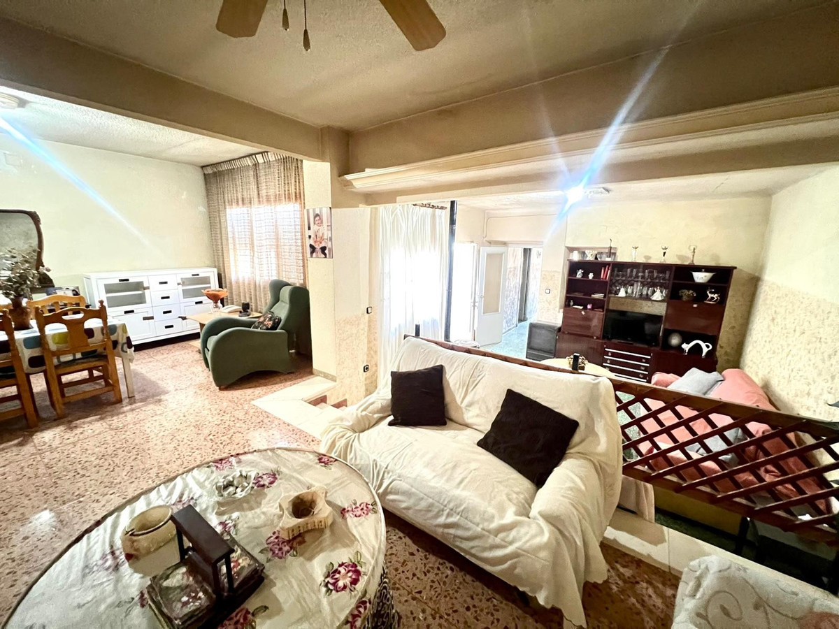 Se vende Adosada de 6 dormitorios en Costa Blanca, Alicante, España