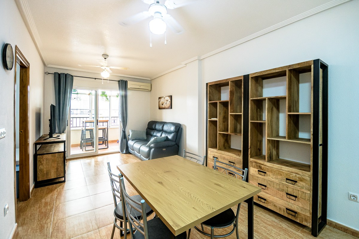 Se vende Apartamento Planta Baja de 2 dormitorios en Costa Blanca, Alicante, España