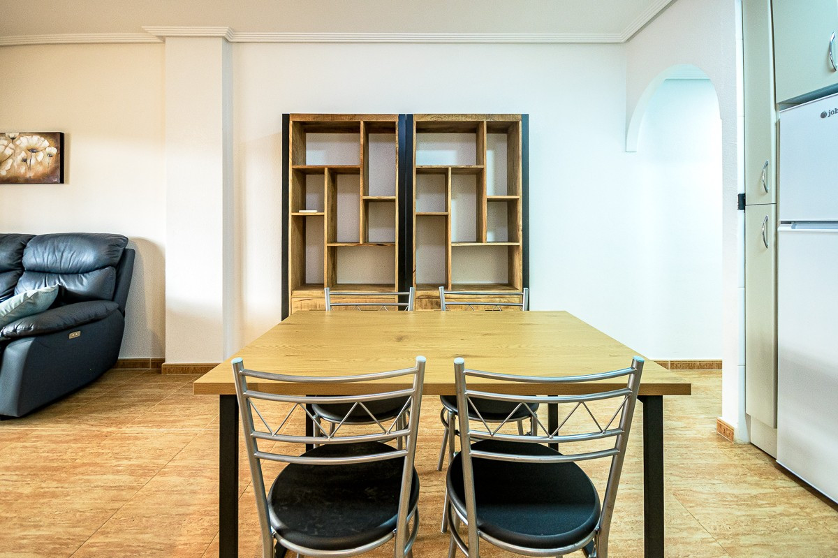 Se vende Apartamento Planta Baja de 2 dormitorios en Costa Blanca, Alicante, España