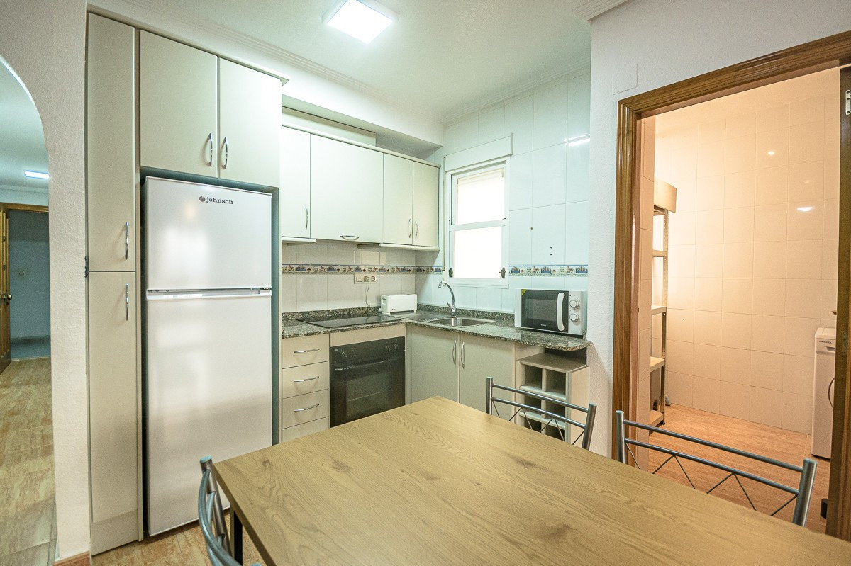 Se vende Apartamento Planta Baja de 2 dormitorios en Costa Blanca, Alicante, España