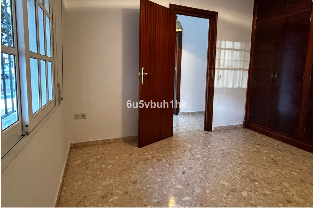 4 Bed Apartment for sale in Fuengirola Costa Del Sol, Málaga, Spain