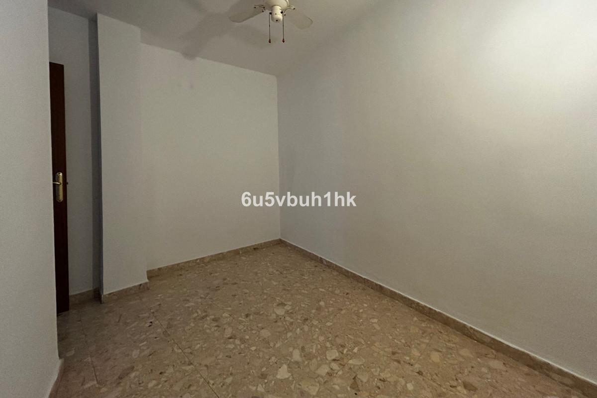 4 Bed Apartment for sale in Fuengirola Costa Del Sol, Málaga, Spain