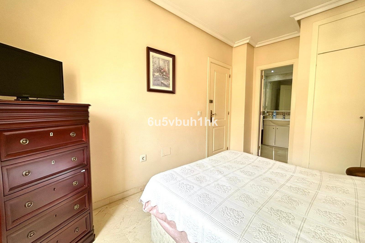 Se vende Apartamento Planta Media de 2 dormitorios en Costa Del Sol, Málaga, España