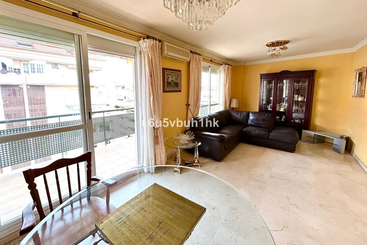 Se vende Apartamento Planta Media de 2 dormitorios en Costa Del Sol, Málaga, España