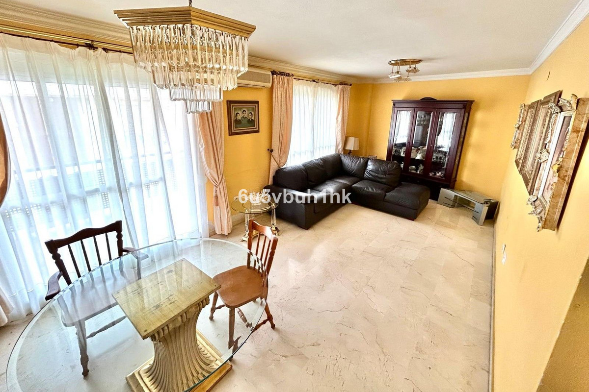 Se vende Apartamento Planta Media de 2 dormitorios en Costa Del Sol, Málaga, España