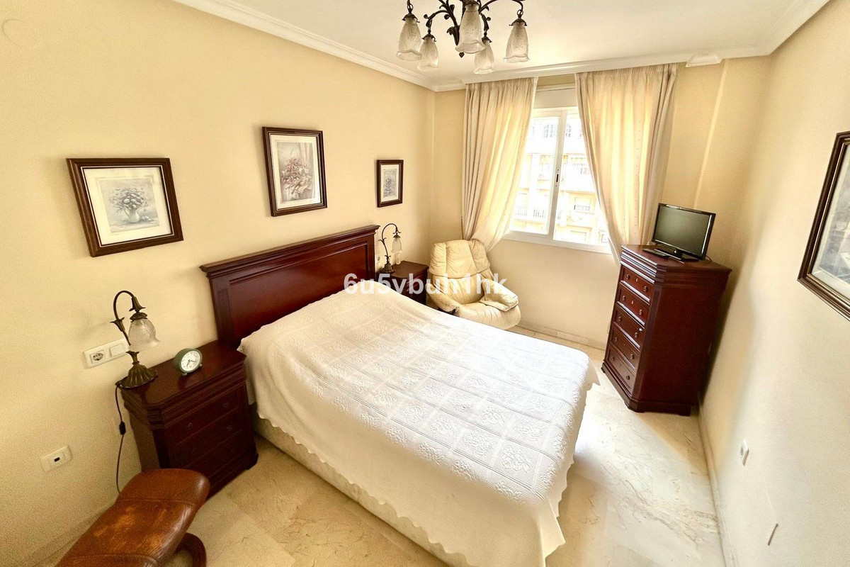 Se vende Apartamento Planta Media de 2 dormitorios en Costa Del Sol, Málaga, España
