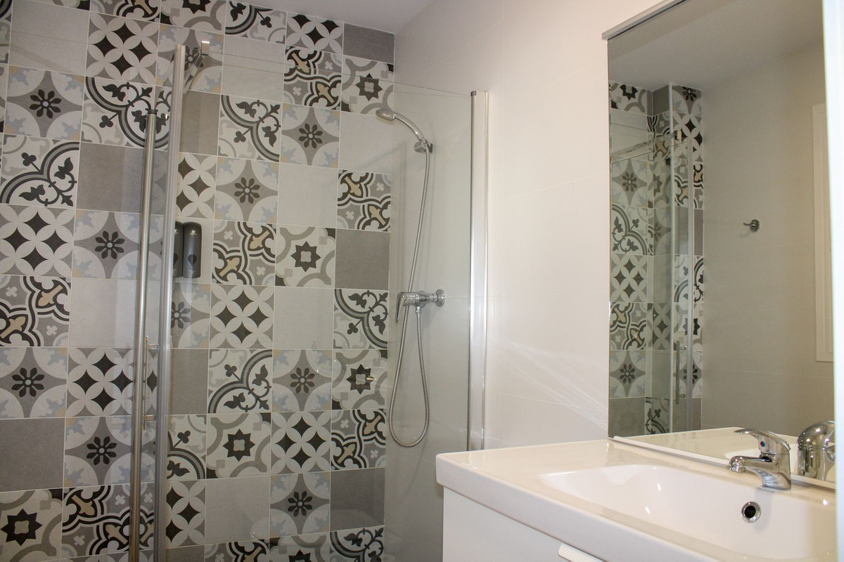 4 Bed Townhouse for sale in Maro Costa Del Sol East, Málaga, Spain