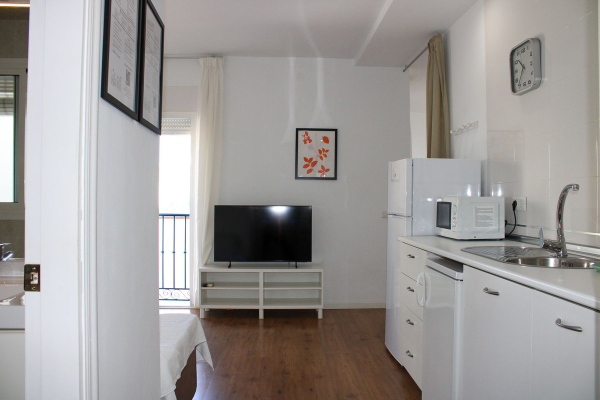 4 Bed Townhouse for sale in Maro Costa Del Sol East, Málaga, Spain