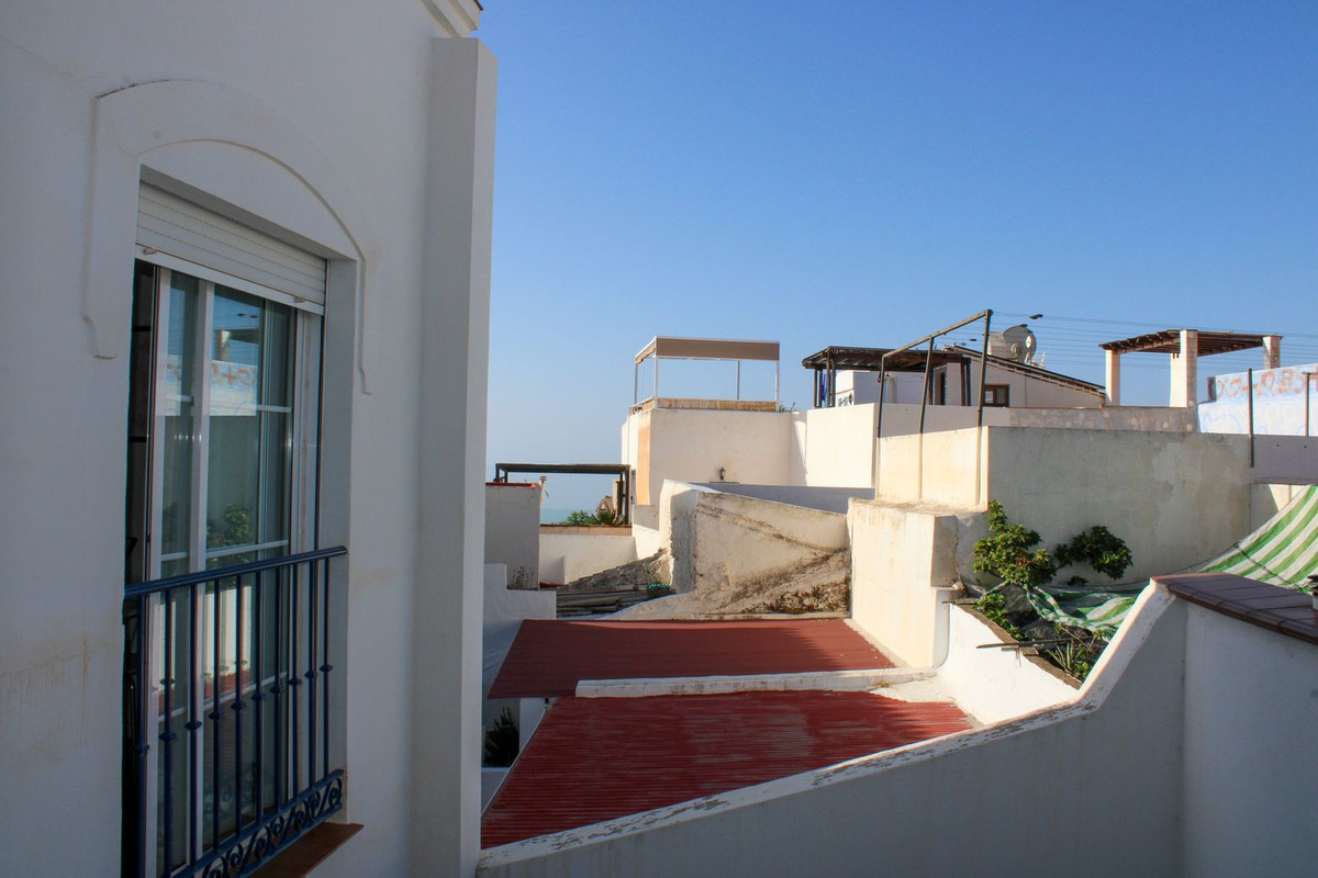4 Bed Townhouse for sale in Maro Costa Del Sol East, Málaga, Spain