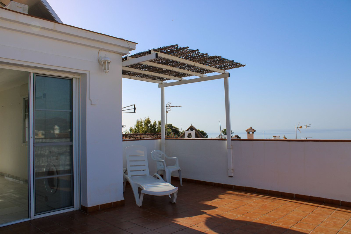 4 Bed Townhouse for sale in Maro Costa Del Sol East, Málaga, Spain