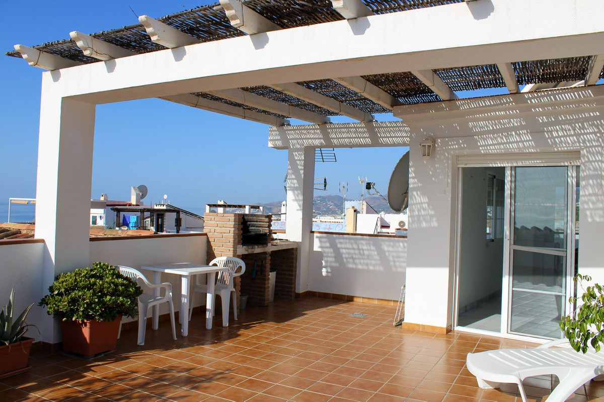 4 Bed Townhouse for sale in Maro Costa Del Sol East, Málaga, Spain