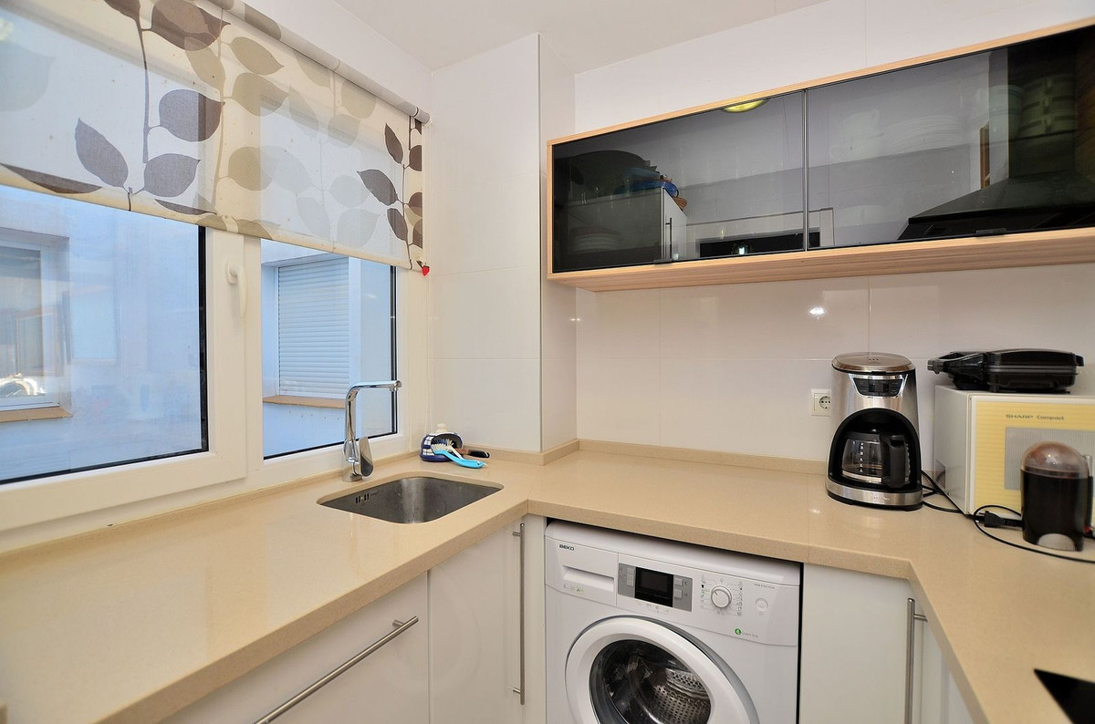 2 Bed Apartment for sale in Arroyo De La Miel Costa Del Sol, Málaga, Spain