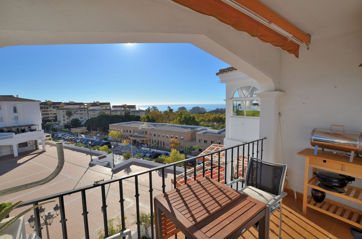 2 Bed Apartment for sale in Arroyo De La Miel Costa Del Sol, Málaga, Spain