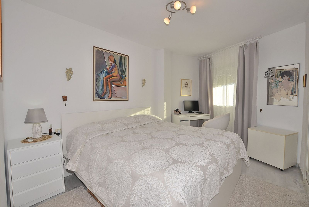 2 Bed Apartment for sale in Arroyo De La Miel Costa Del Sol, Málaga, Spain