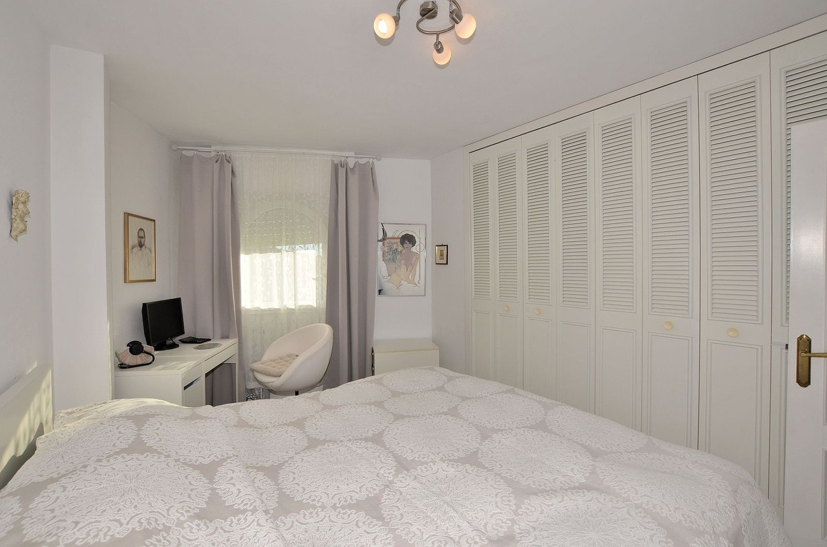2 Bed Apartment for sale in Arroyo De La Miel Costa Del Sol, Málaga, Spain