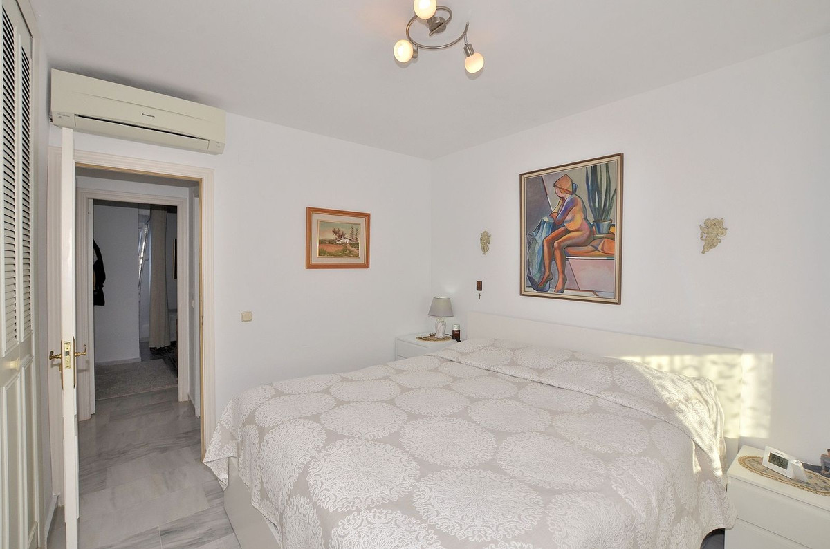 2 Bed Apartment for sale in Arroyo De La Miel Costa Del Sol, Málaga, Spain