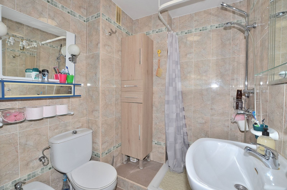 2 Bed Apartment for sale in Arroyo De La Miel Costa Del Sol, Málaga, Spain