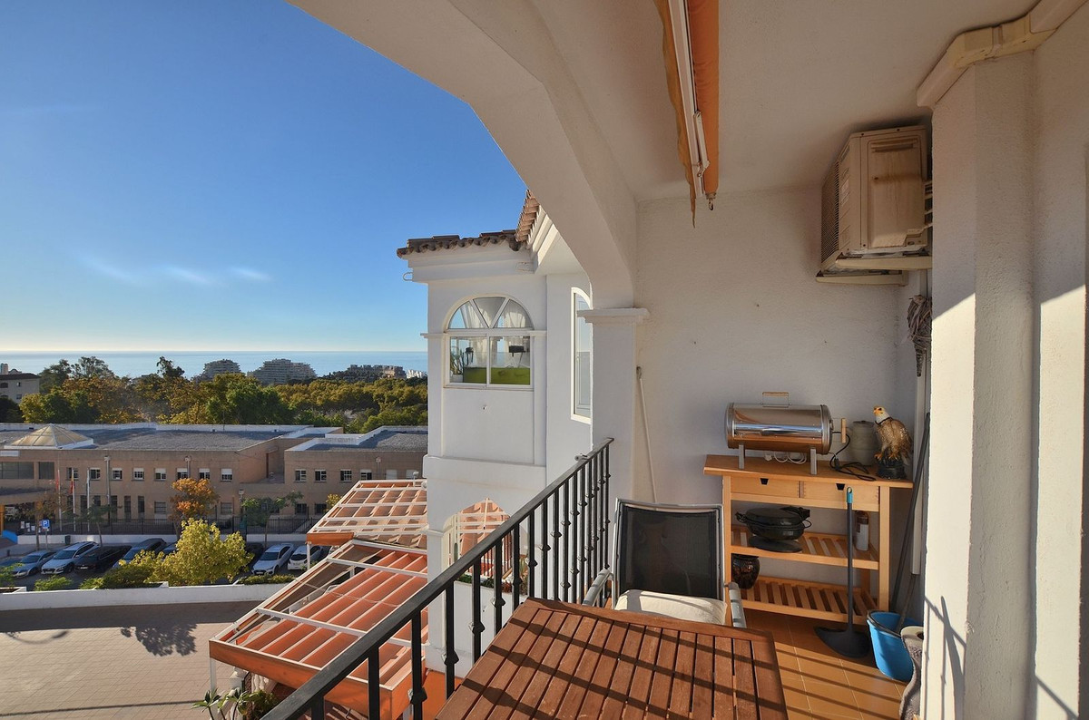 2 Bed Apartment for sale in Arroyo De La Miel Costa Del Sol, Málaga, Spain